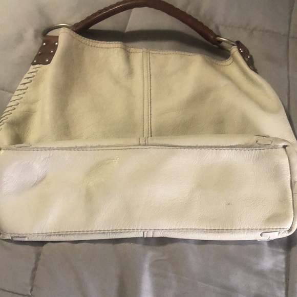 100% leather purse by Lucky Brand cream colored - Picture 2 of 9
